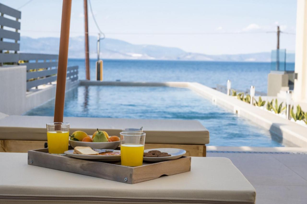 Theros Suites Dhiminio Buitenkant foto