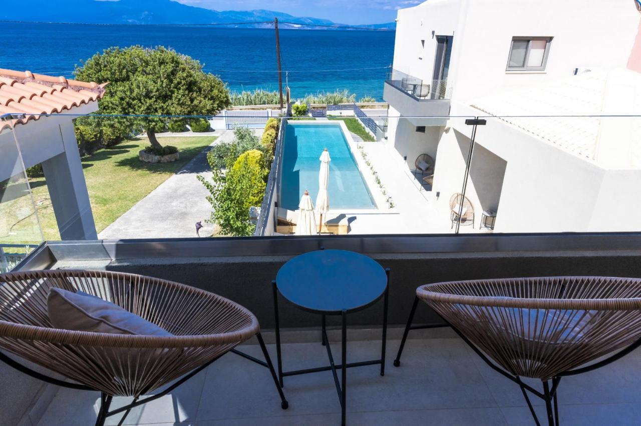 Theros Suites Dhiminio Buitenkant foto