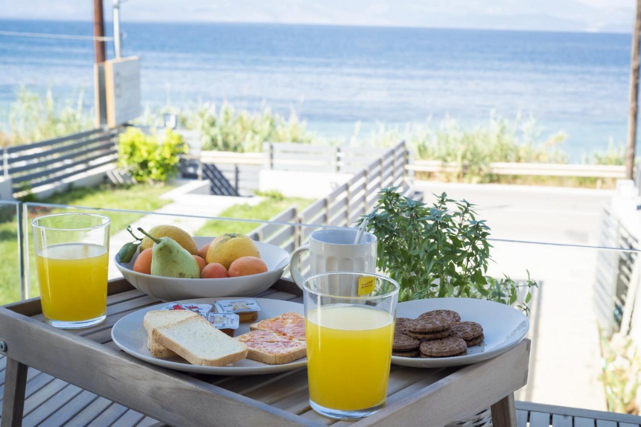 Theros Suites Dhiminio Buitenkant foto