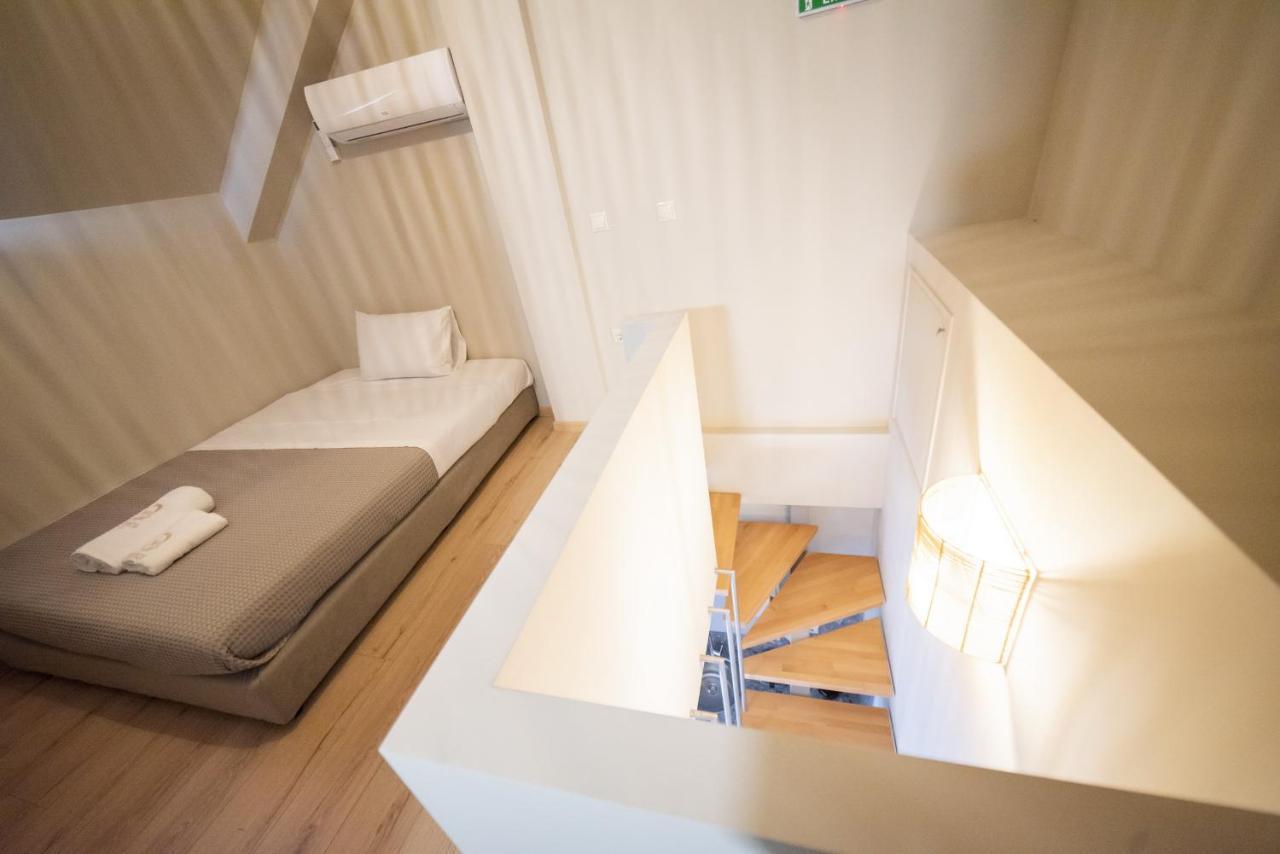 Theros Suites Dhiminio Buitenkant foto