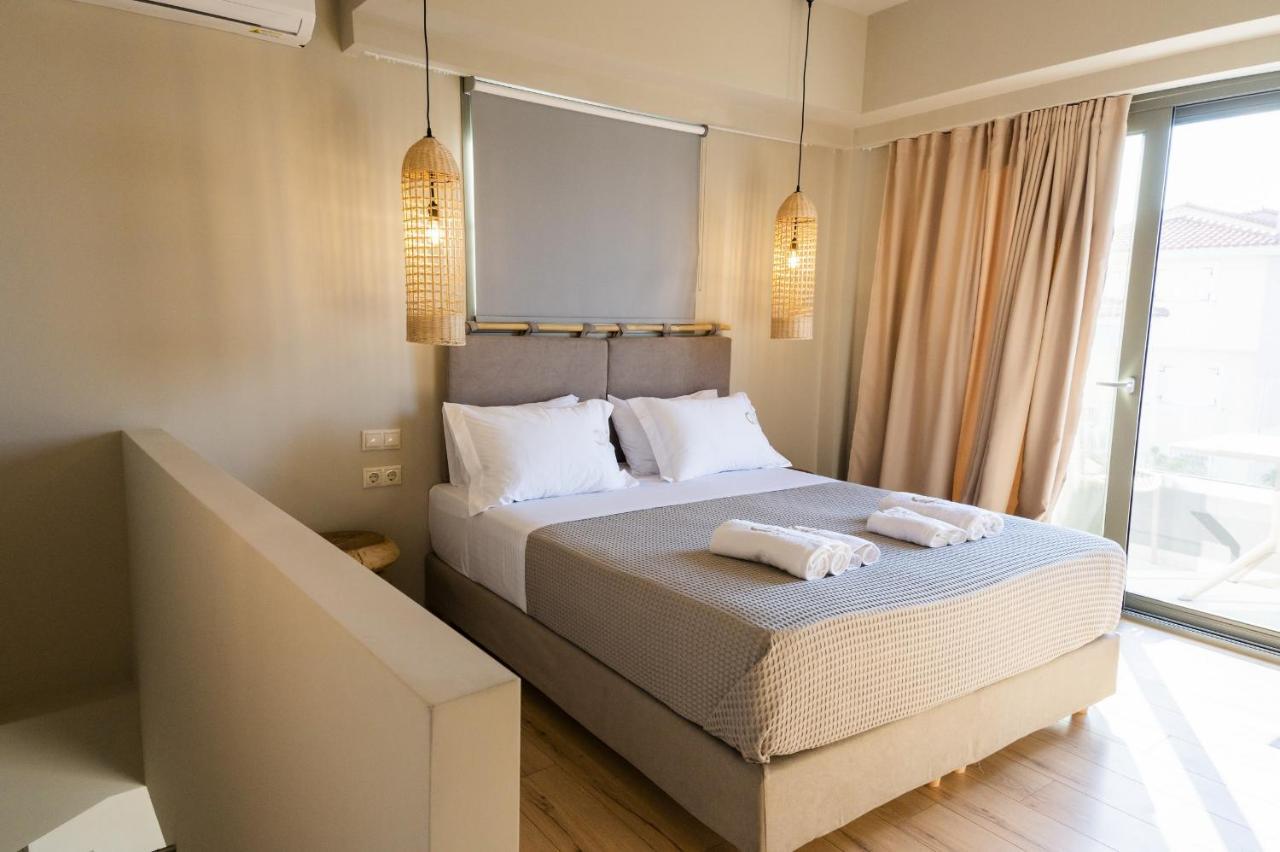 Theros Suites Dhiminio Buitenkant foto