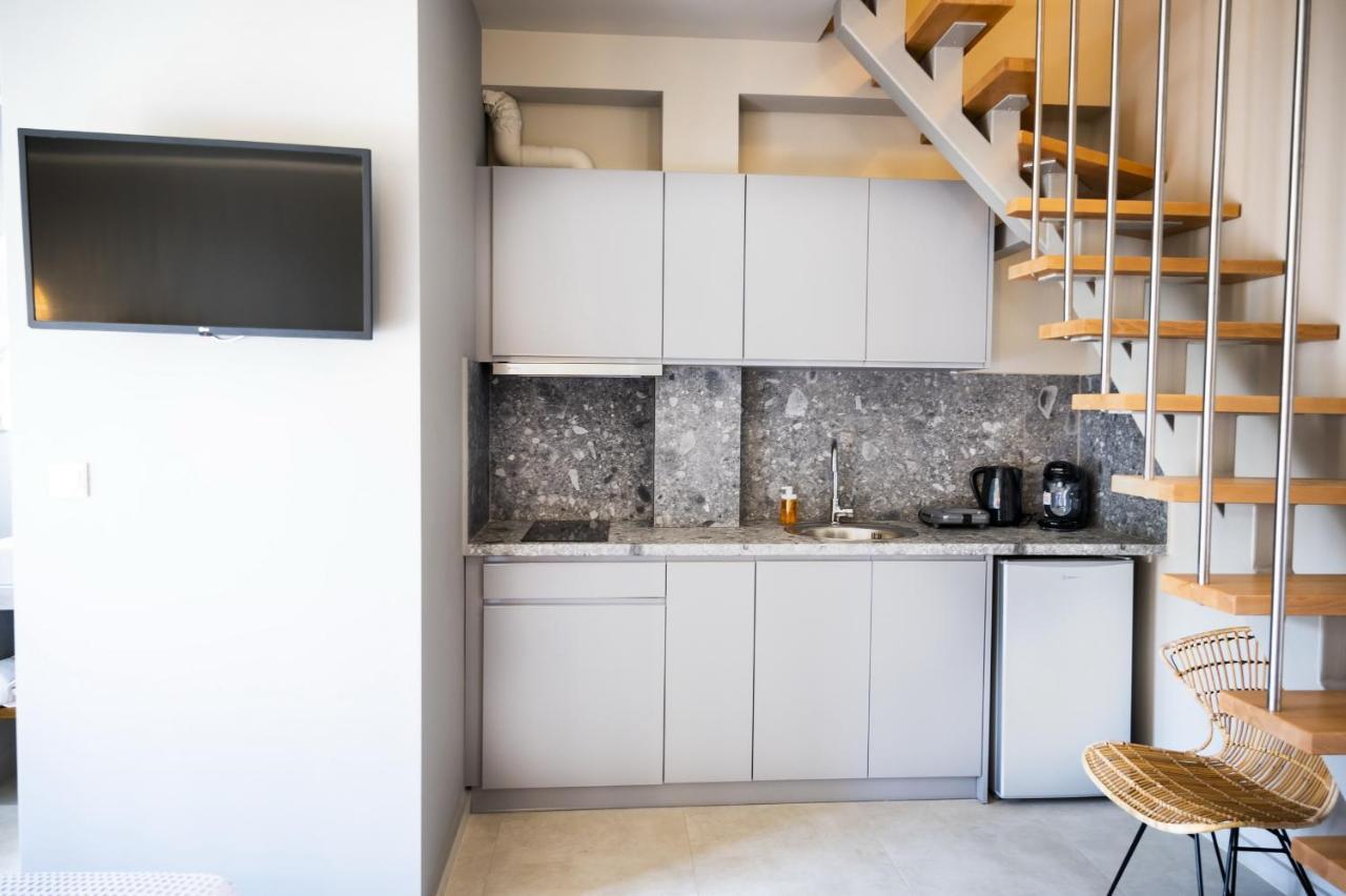 Theros Suites Dhiminio Buitenkant foto