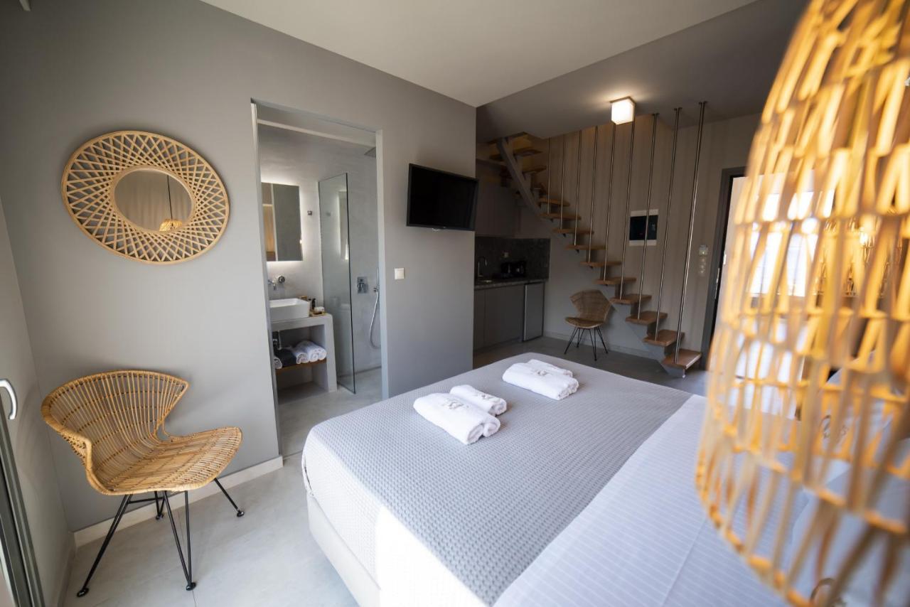 Theros Suites Dhiminio Buitenkant foto