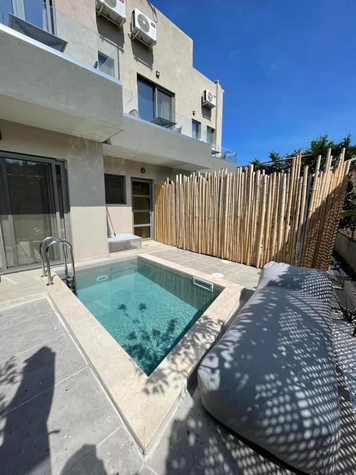 Theros Suites Dhiminio Buitenkant foto
